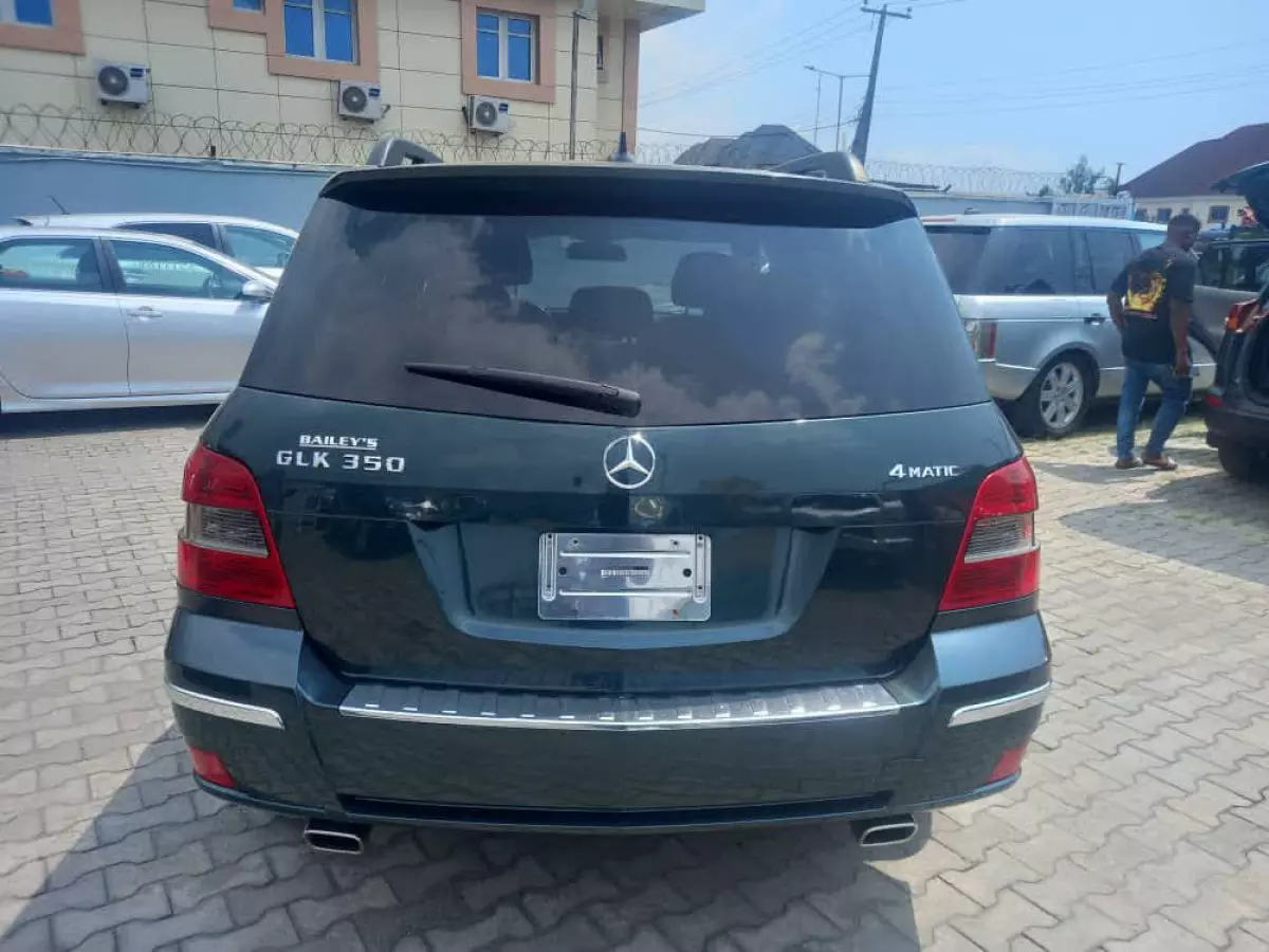 car Back