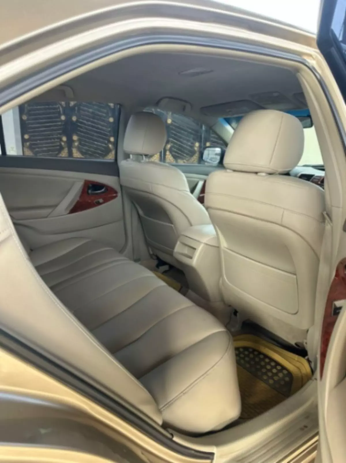 interiorBack