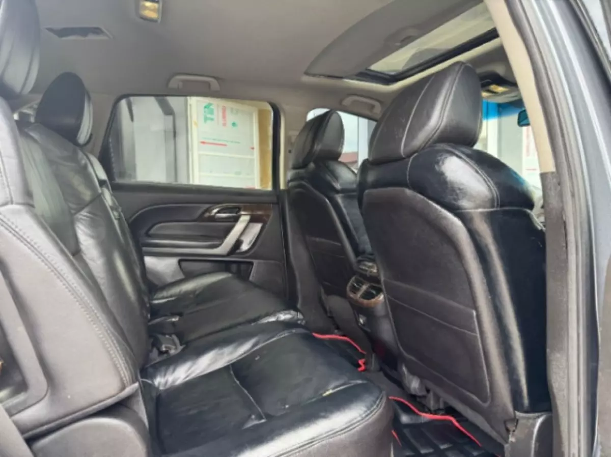 interiorBack