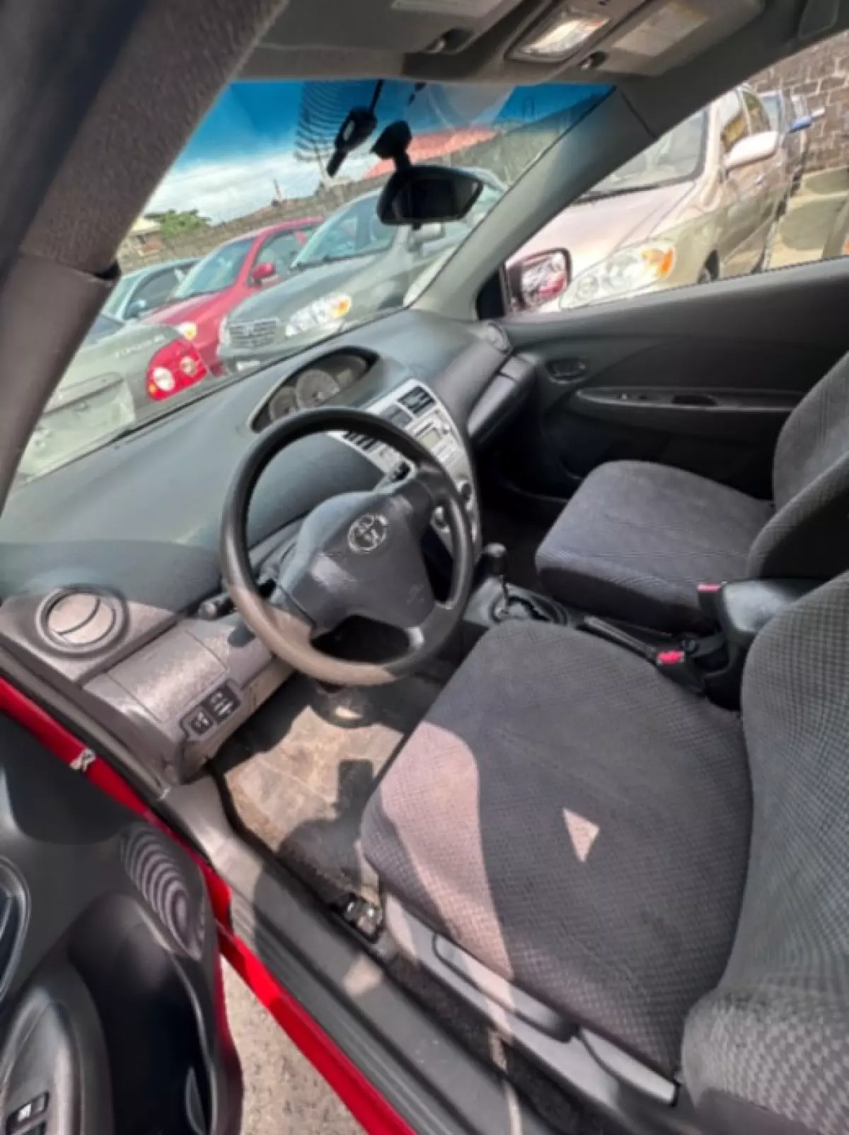 interiorFront