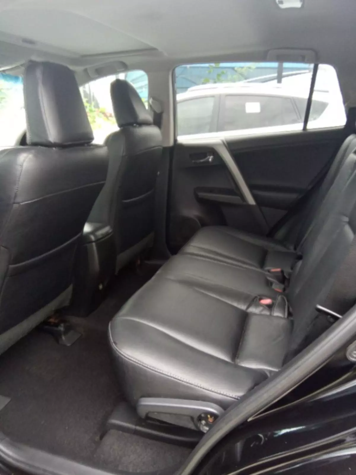 interiorBack