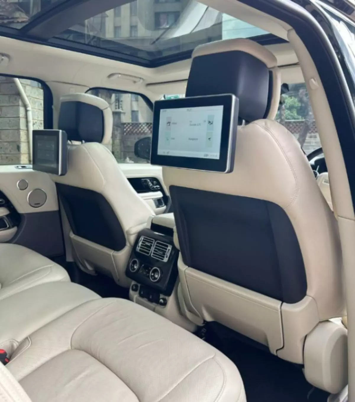 interiorBack