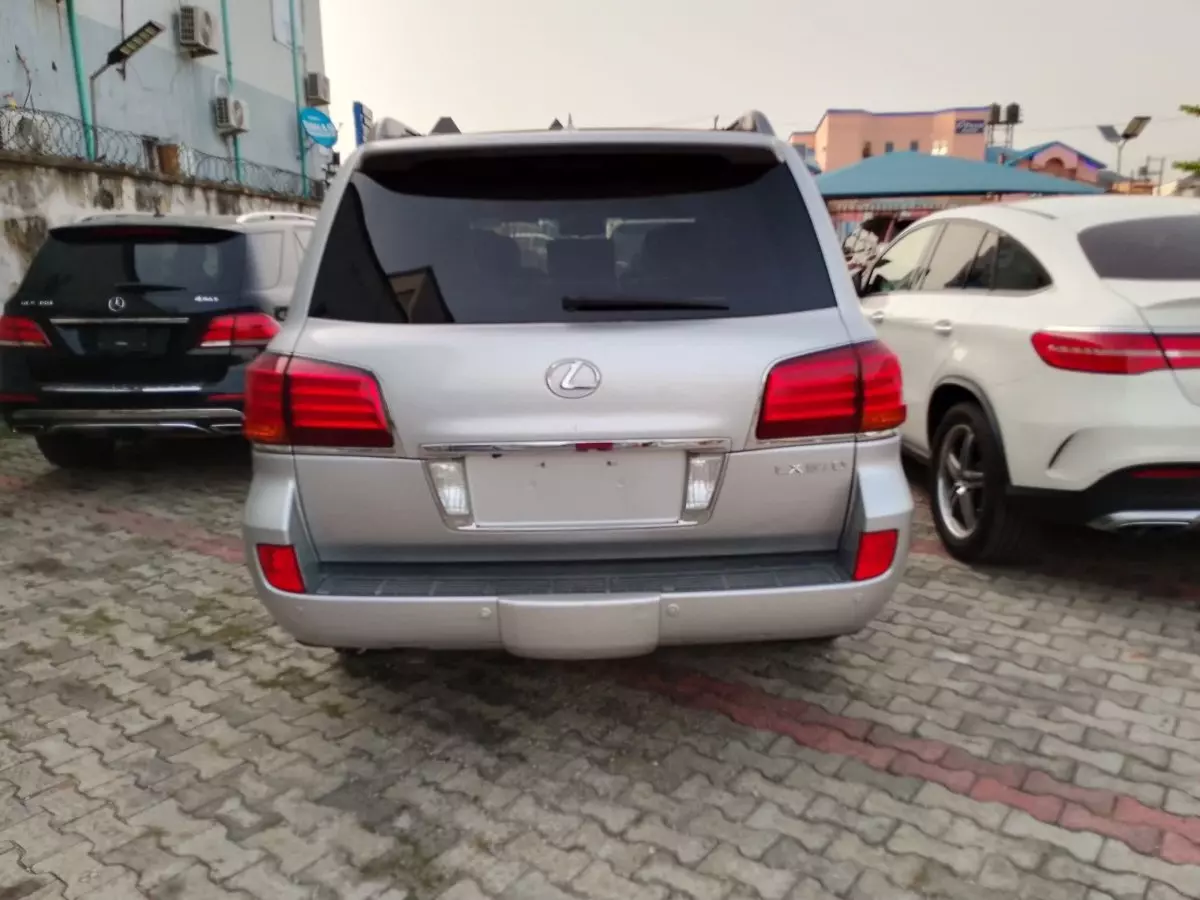 car Back