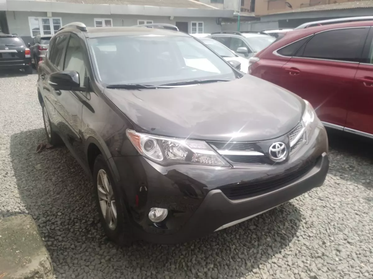 Toyota RAV 4 - 2015