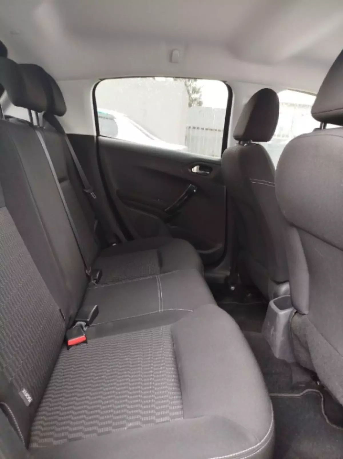 interiorBack