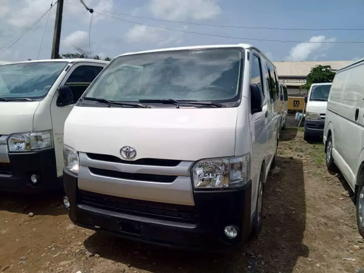 Toyota Hiace - 2008