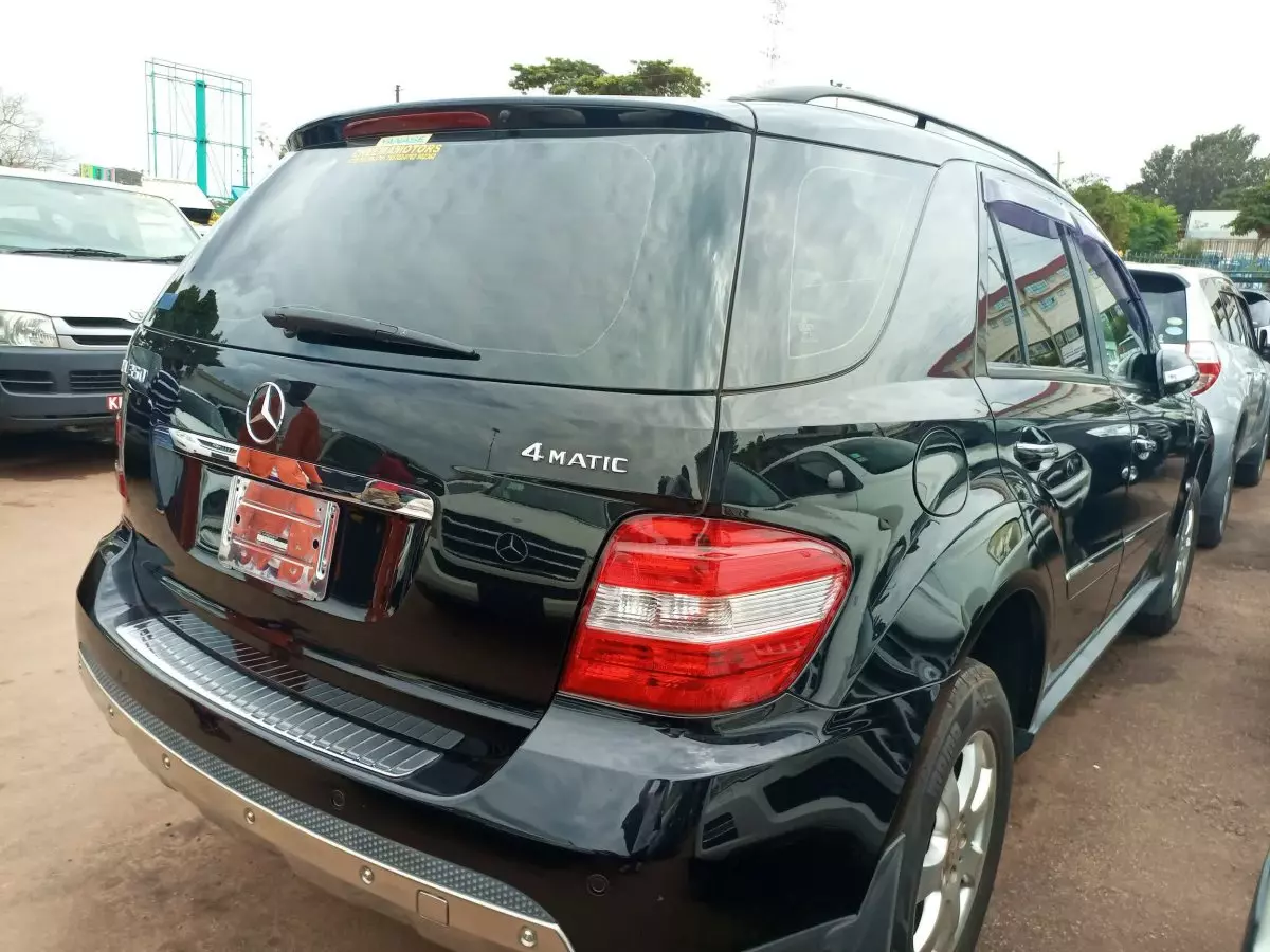 car Right Back