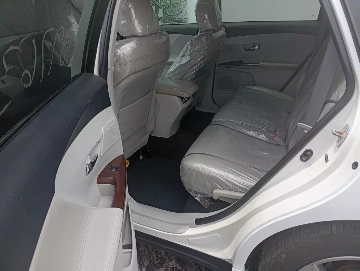 interiorBack