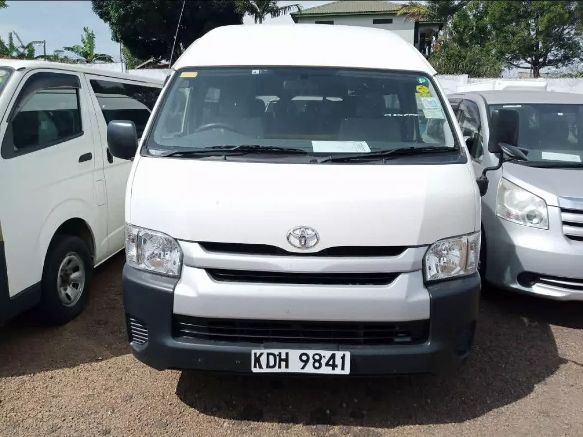Toyota Hiace - 2014