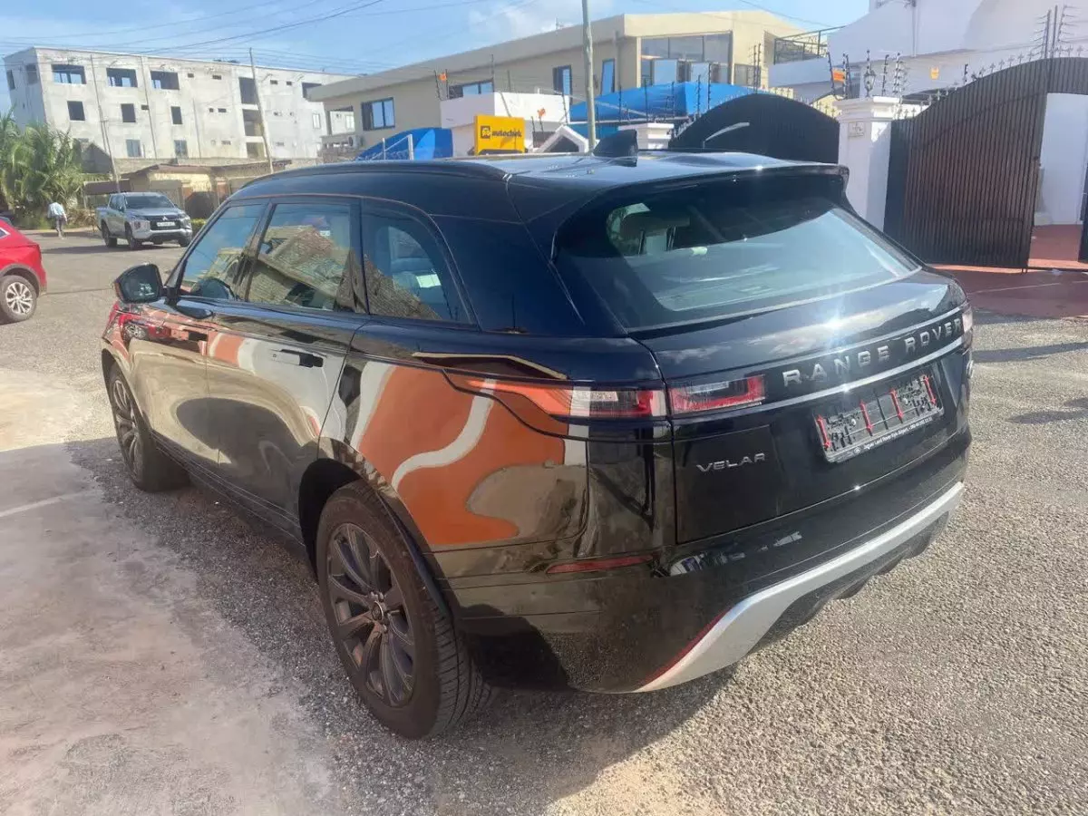 car Right Back