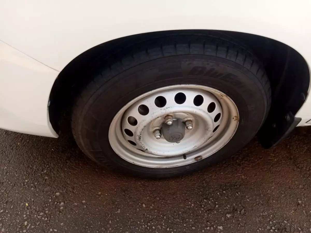 tyre1