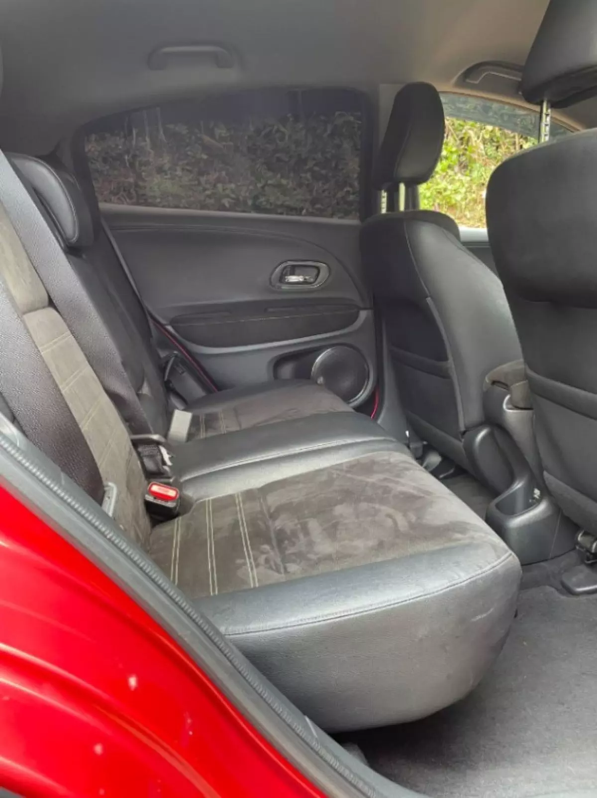 interiorBack