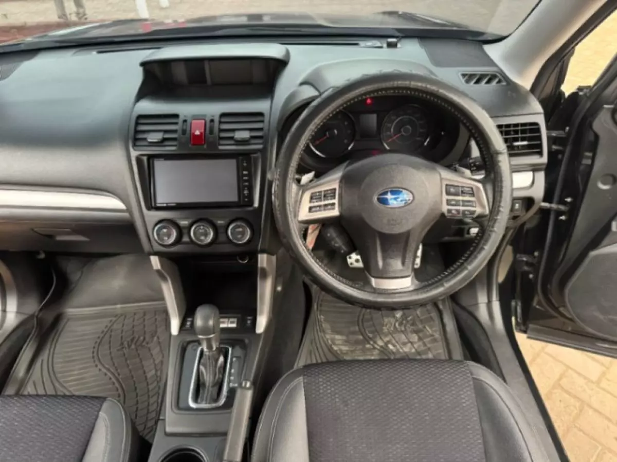 interiorFront