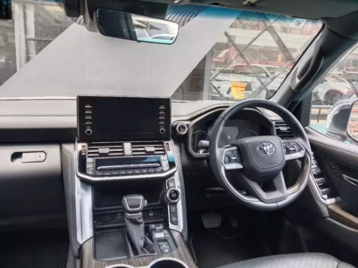 interiorBack