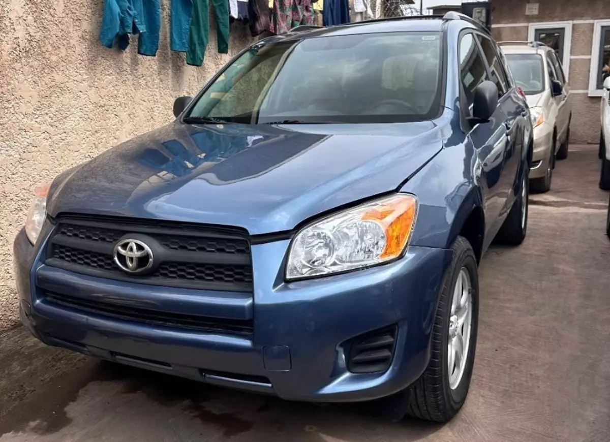 Toyota RAV 4 - 2011