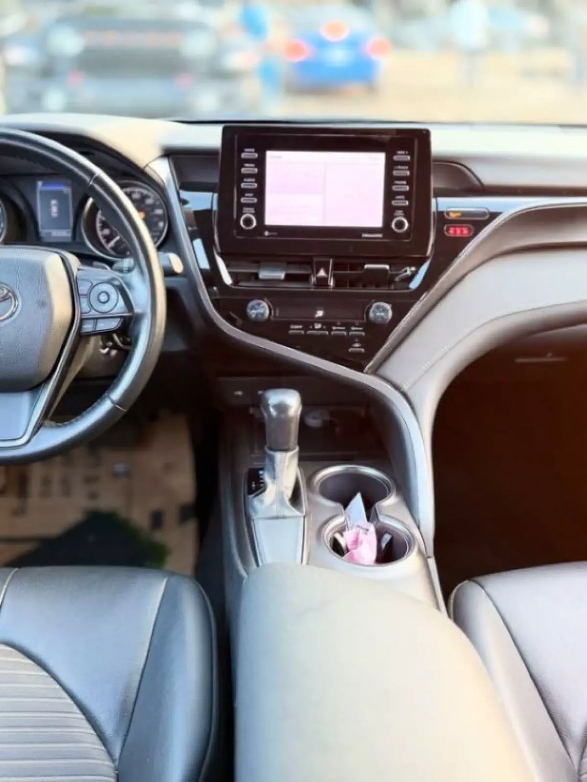 interiorFront