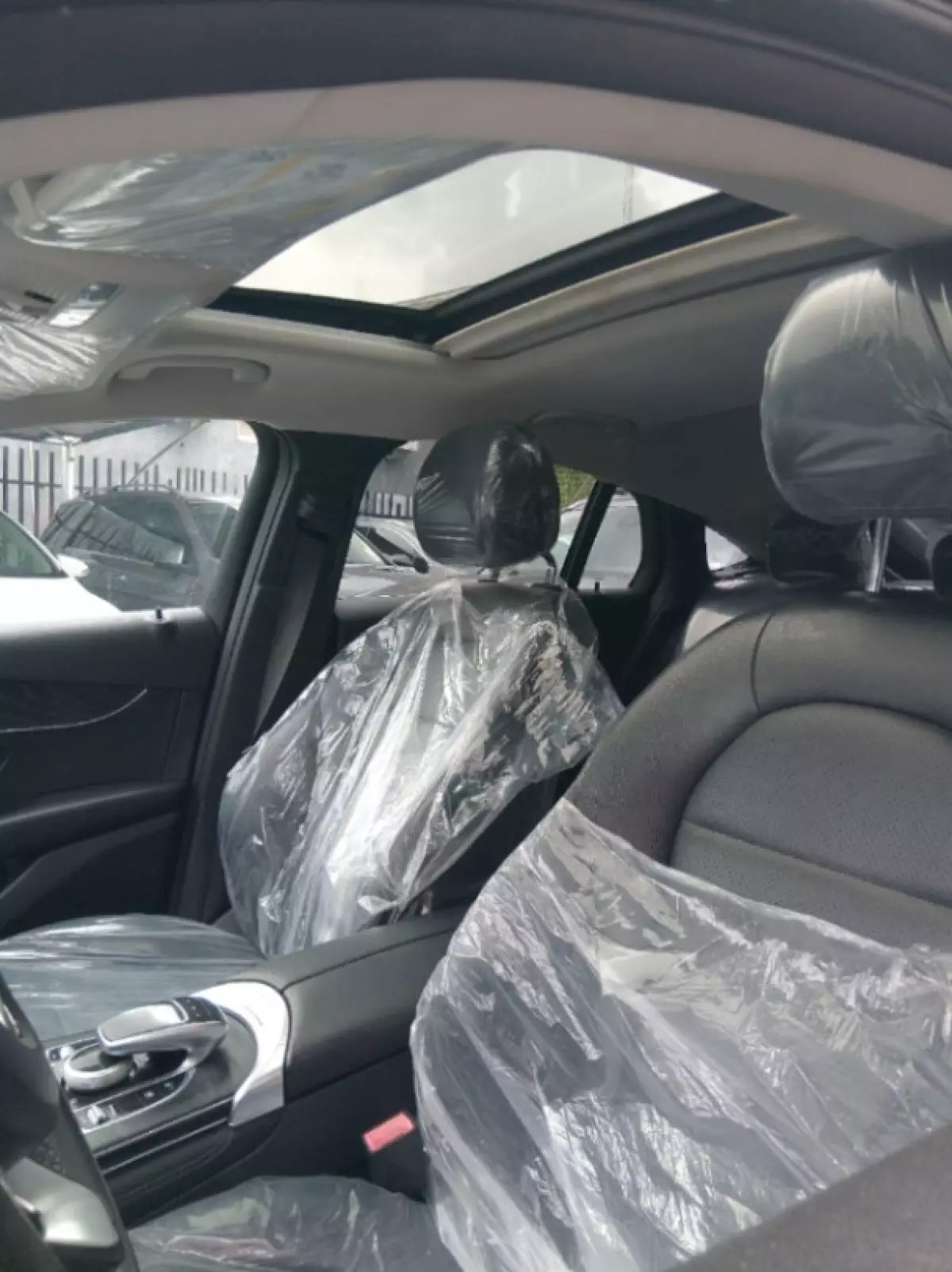 interiorBack