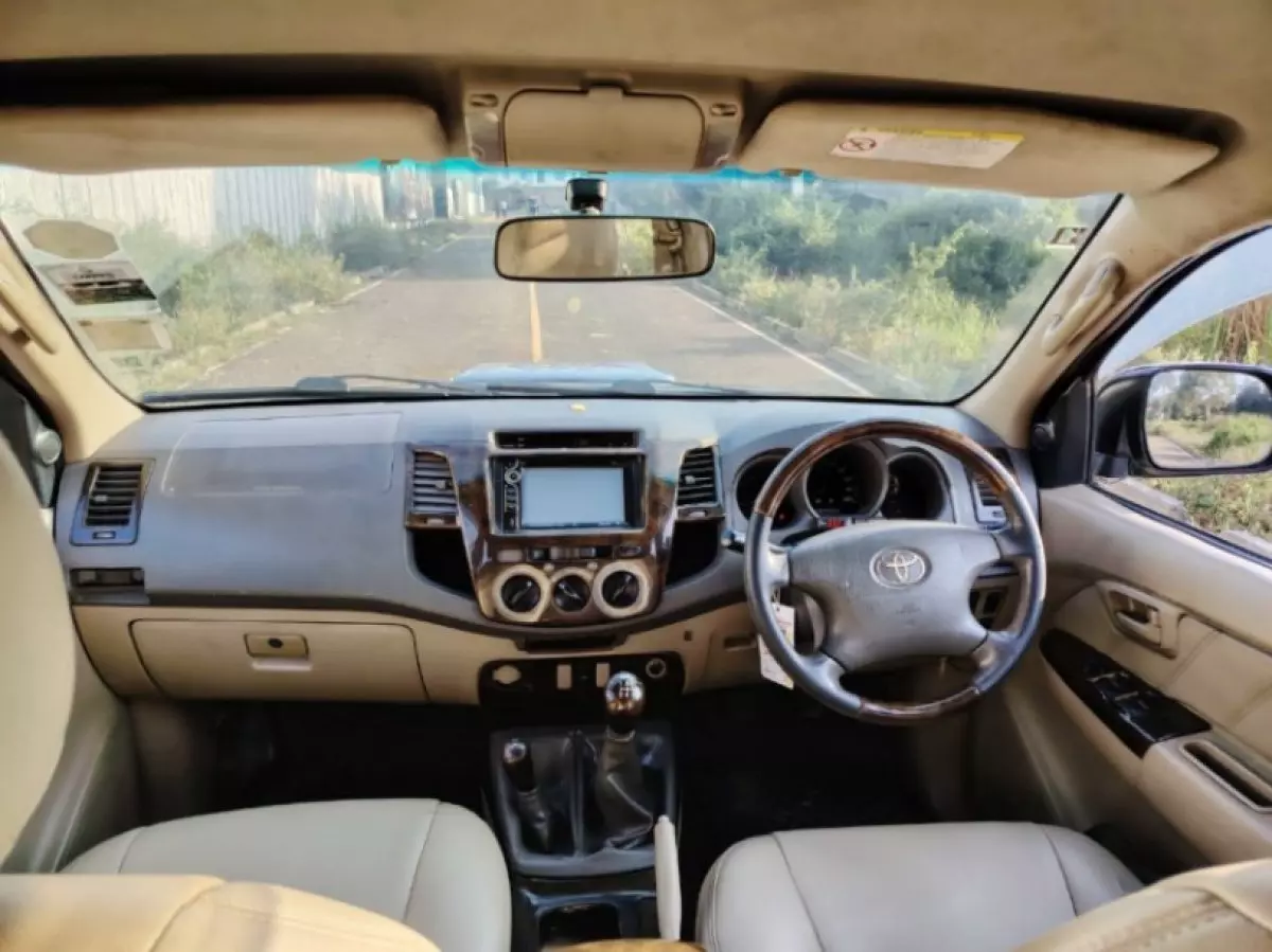 interiorFront