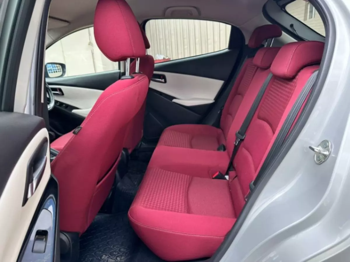 interiorBack