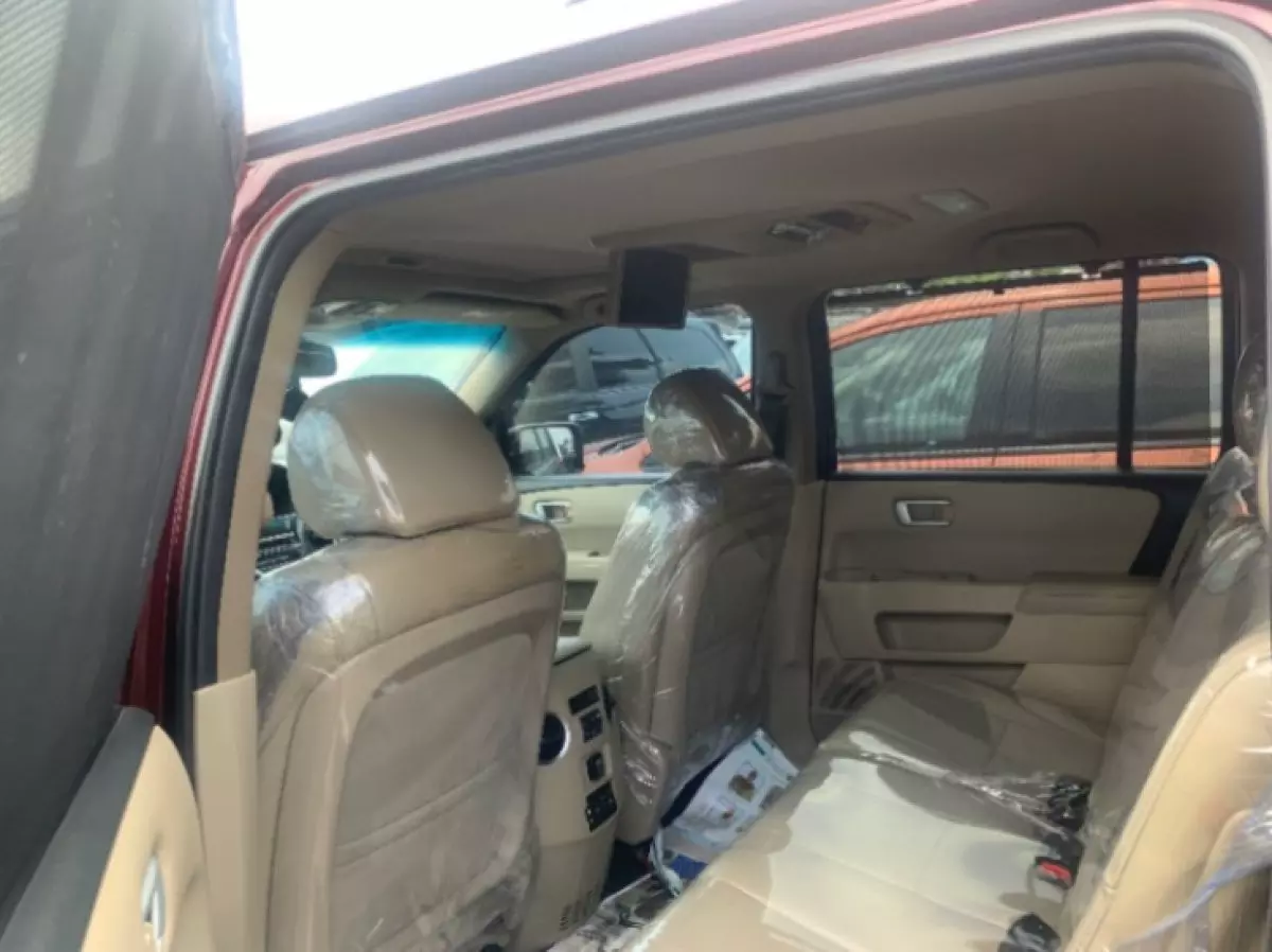 interiorBack