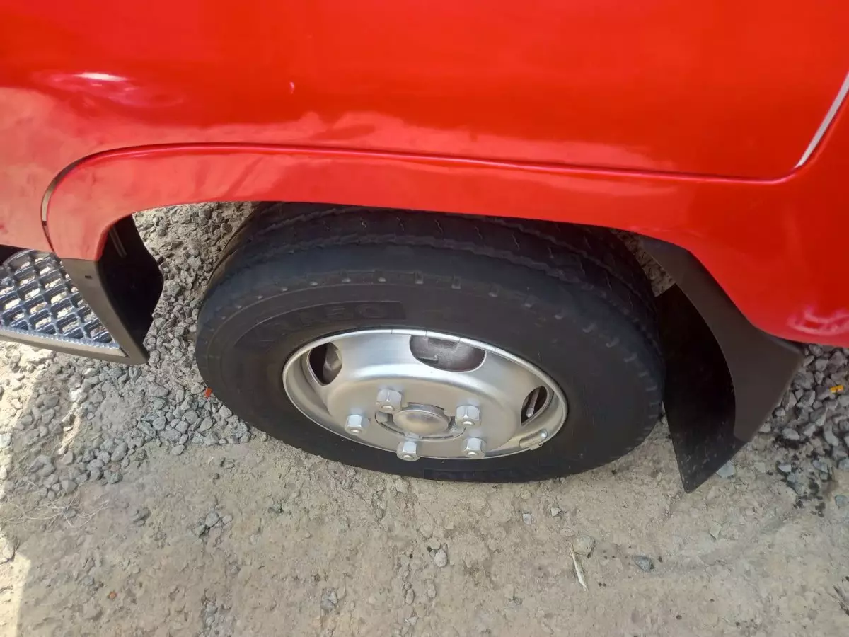 tyre2