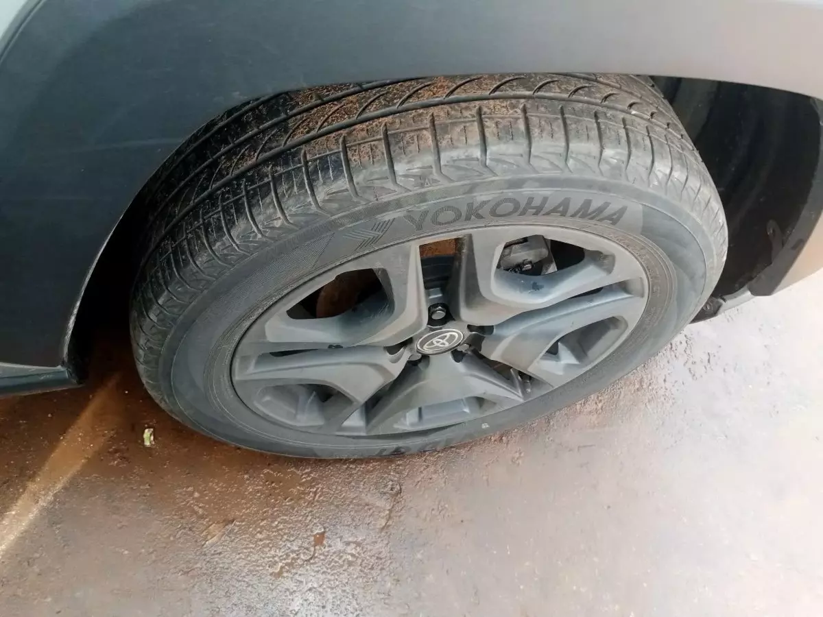 tyre1