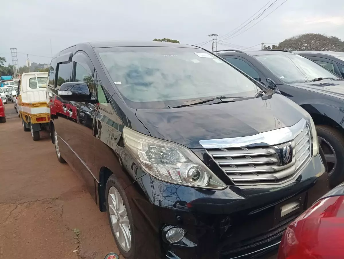 Toyota Alphard - 2008