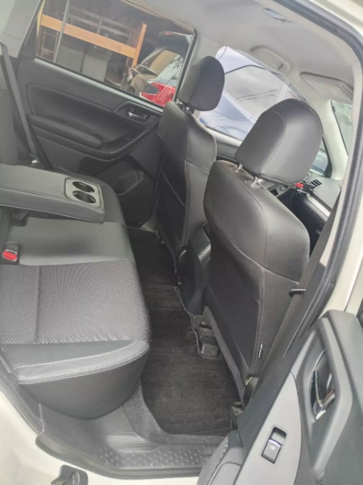 interiorBack