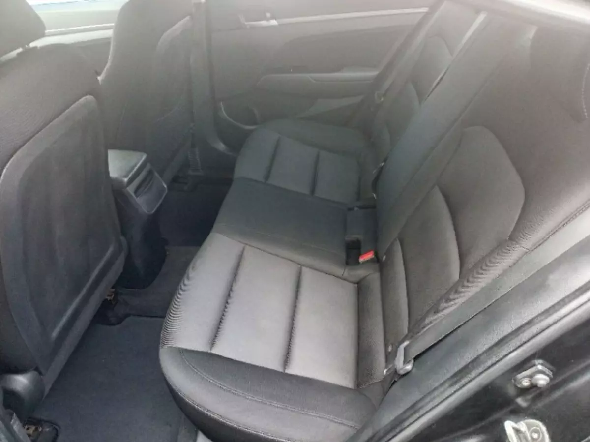 interiorBack