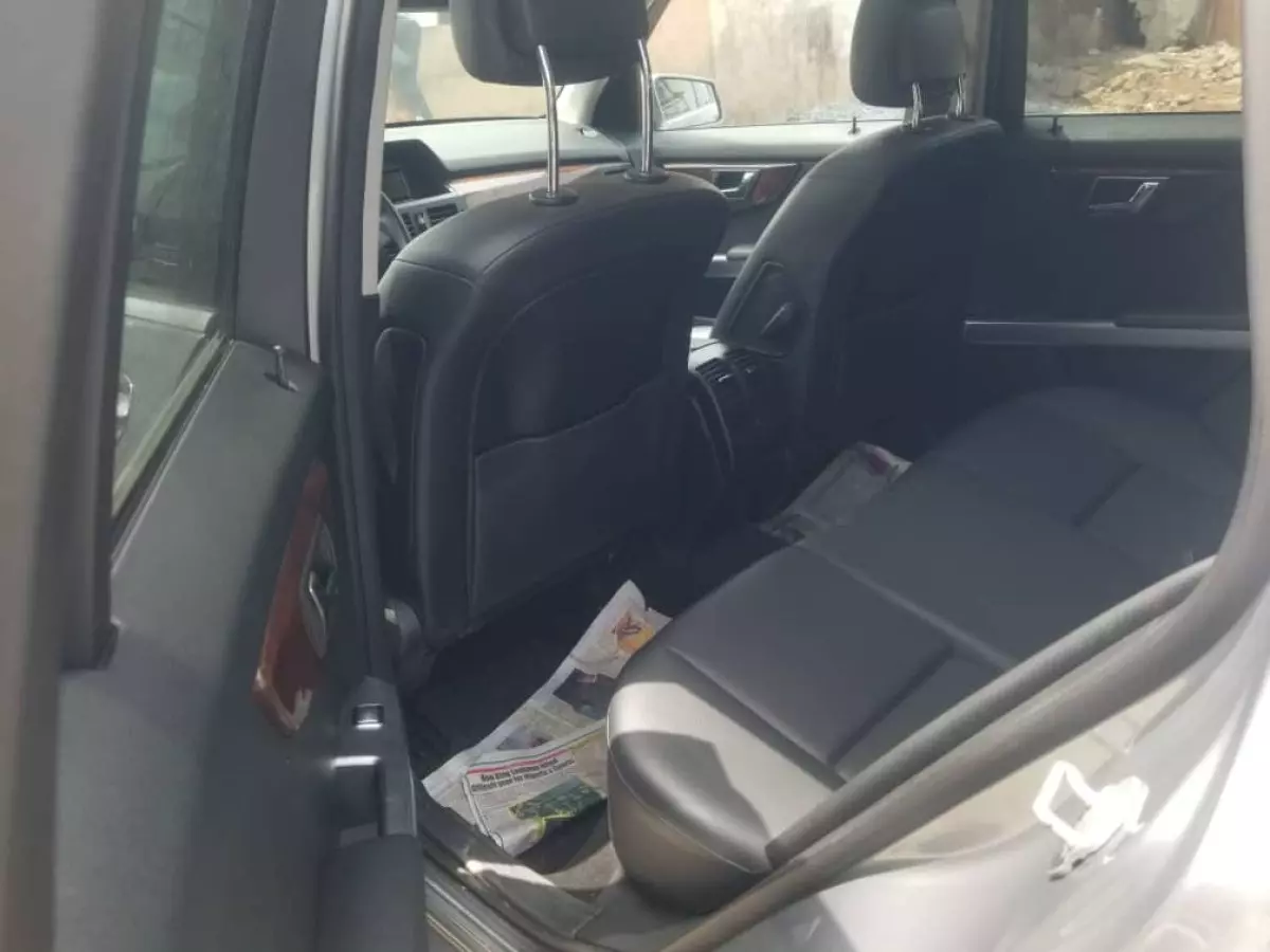 backInterior2