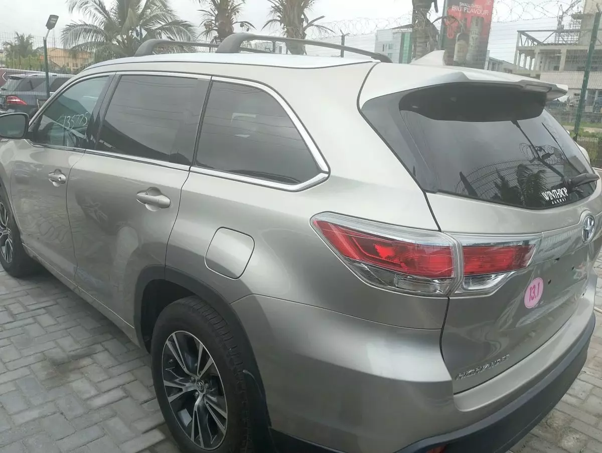 car Left Back