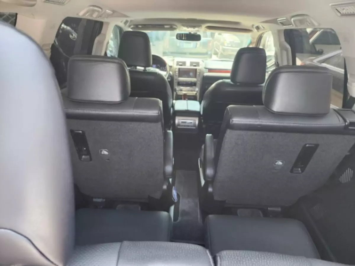 interiorBack