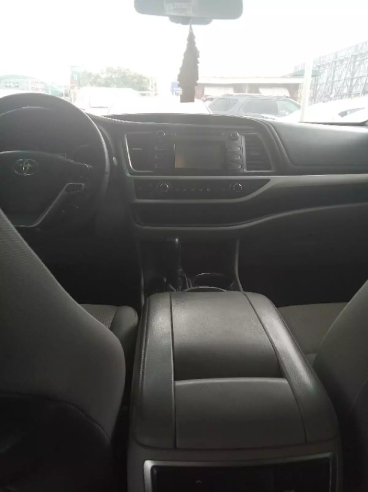 interiorFront