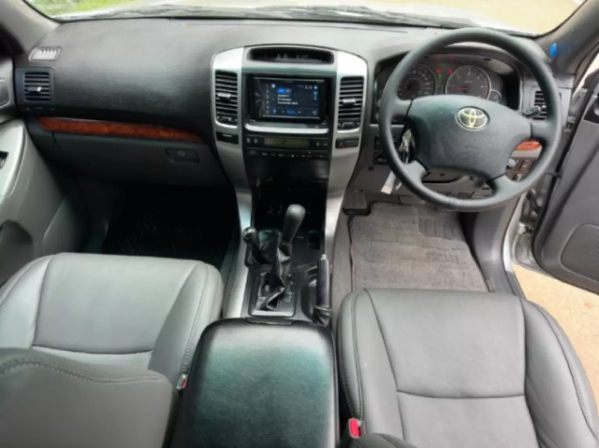 interiorFront