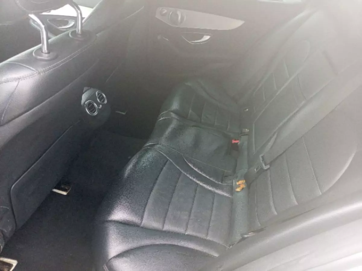 interiorBack