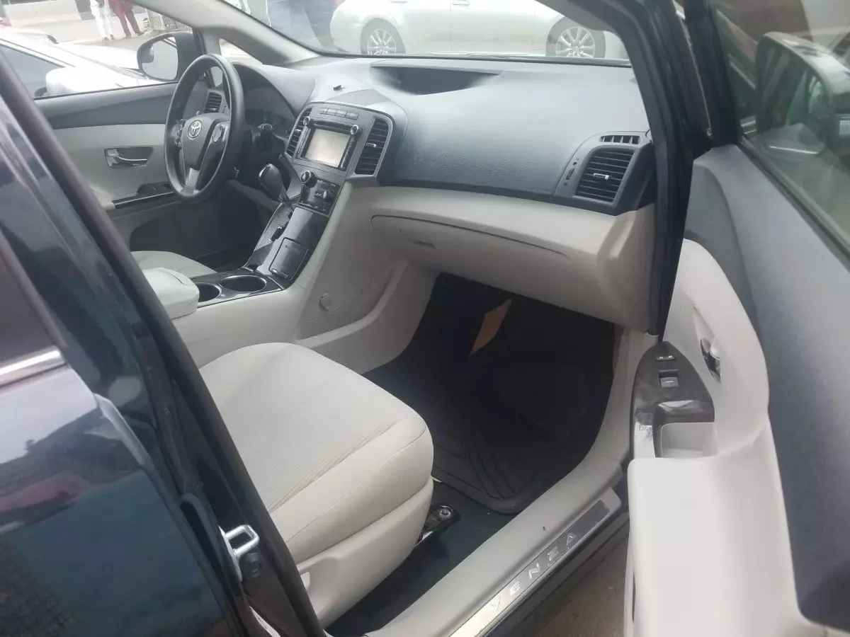 car Left