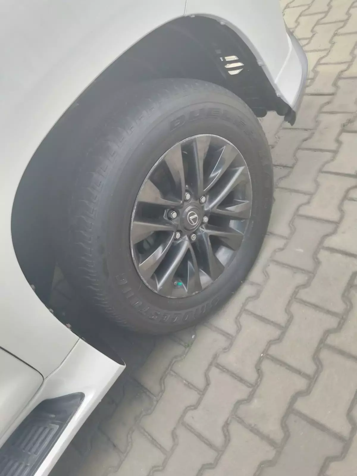 tyre1
