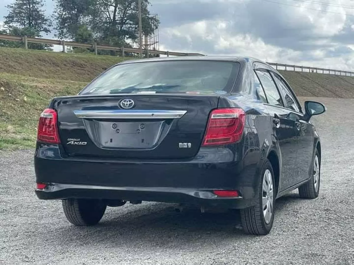 car Right Back