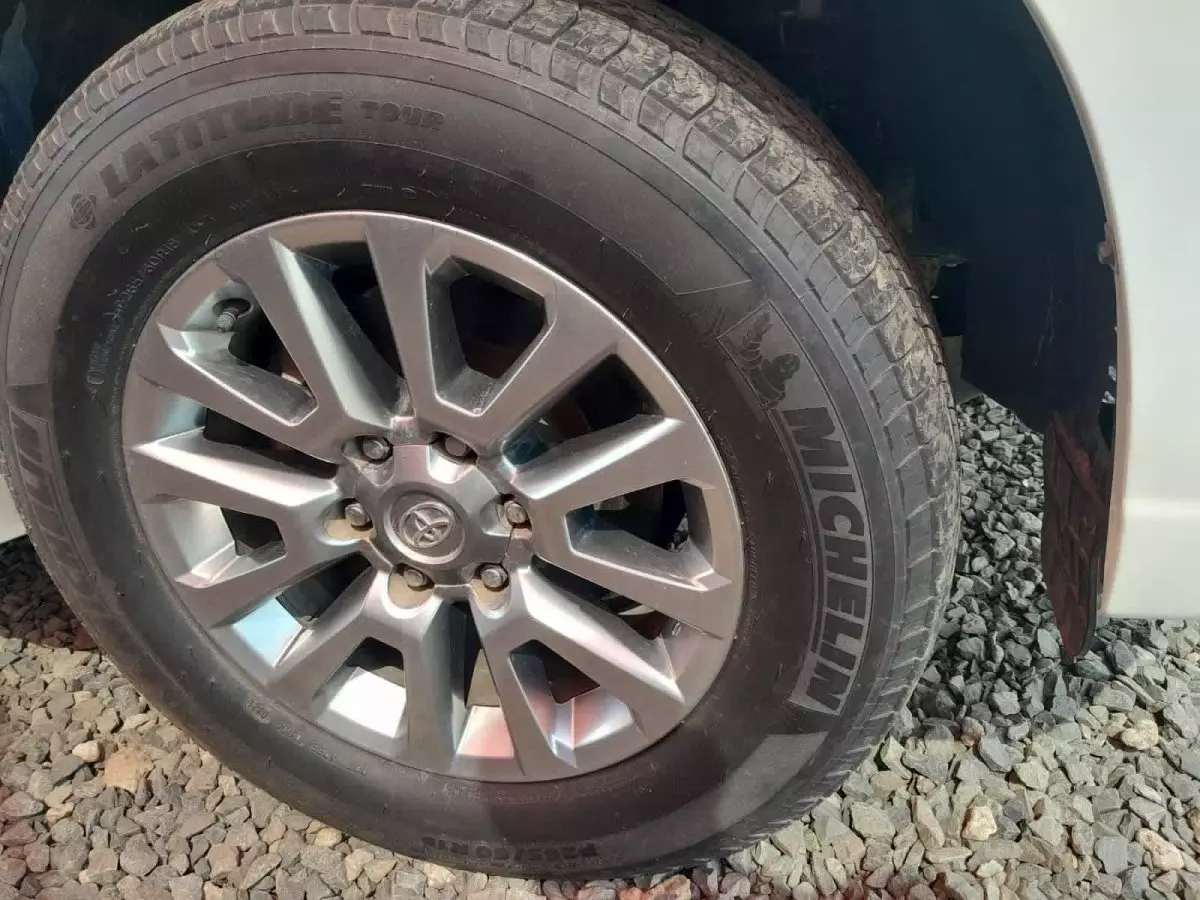 tyre0