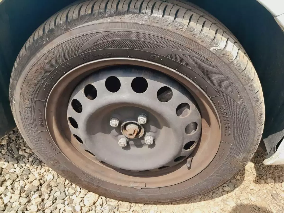 tyre0