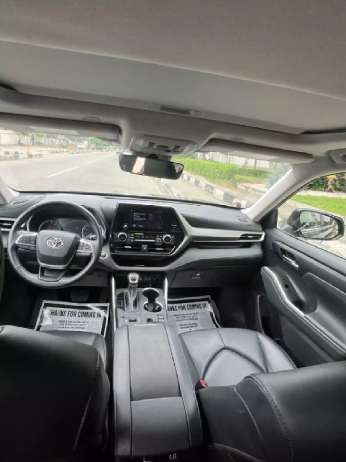 interiorFront
