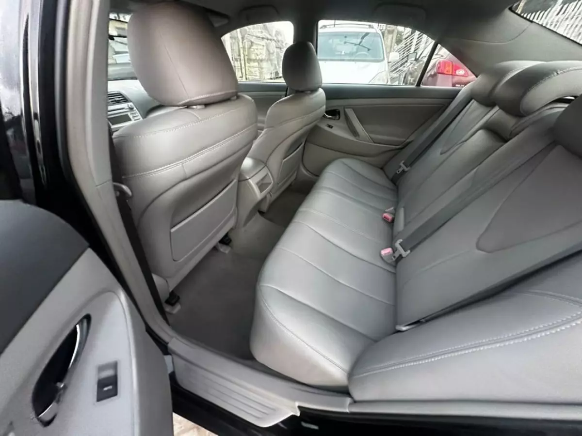 interiorBack