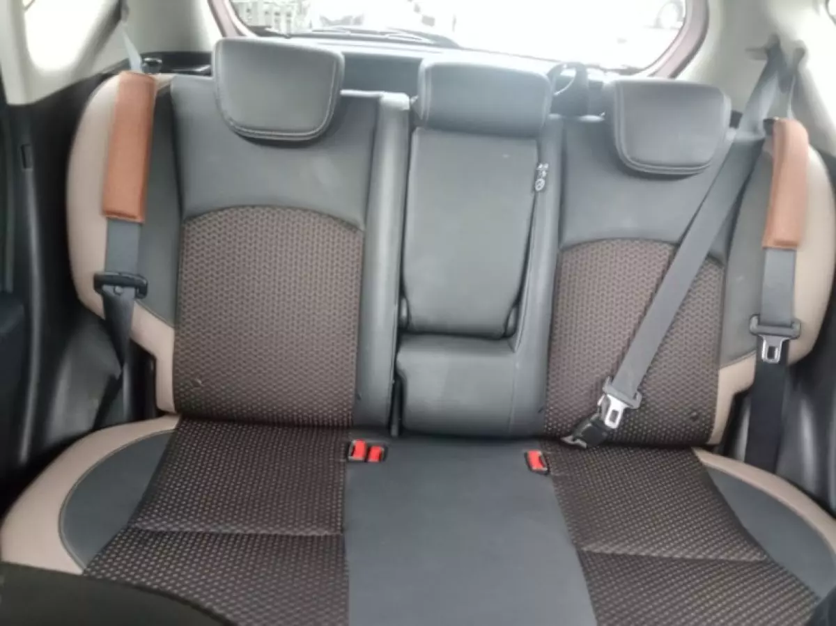 interiorBack