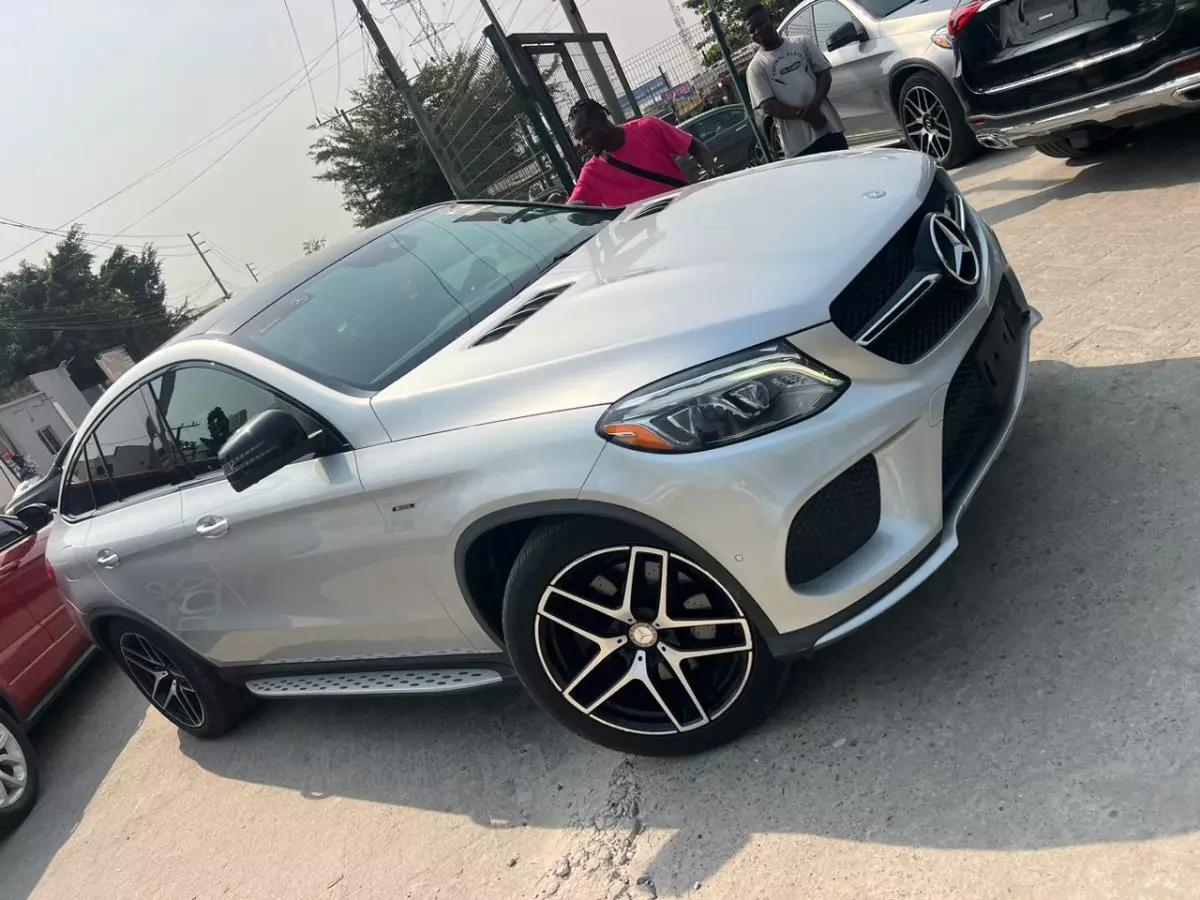 Mercedes-Benz GLE 450 - 2016