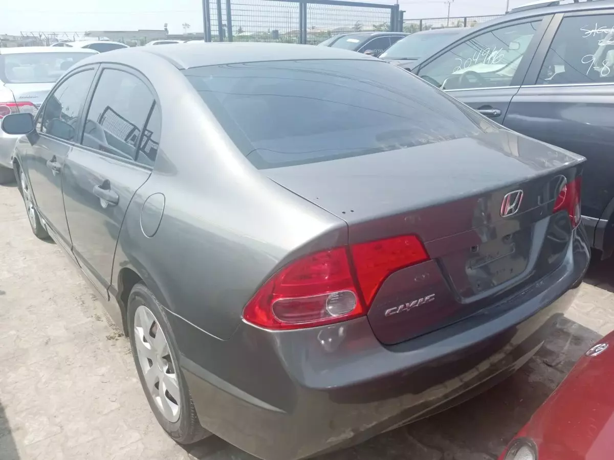 car Right Back