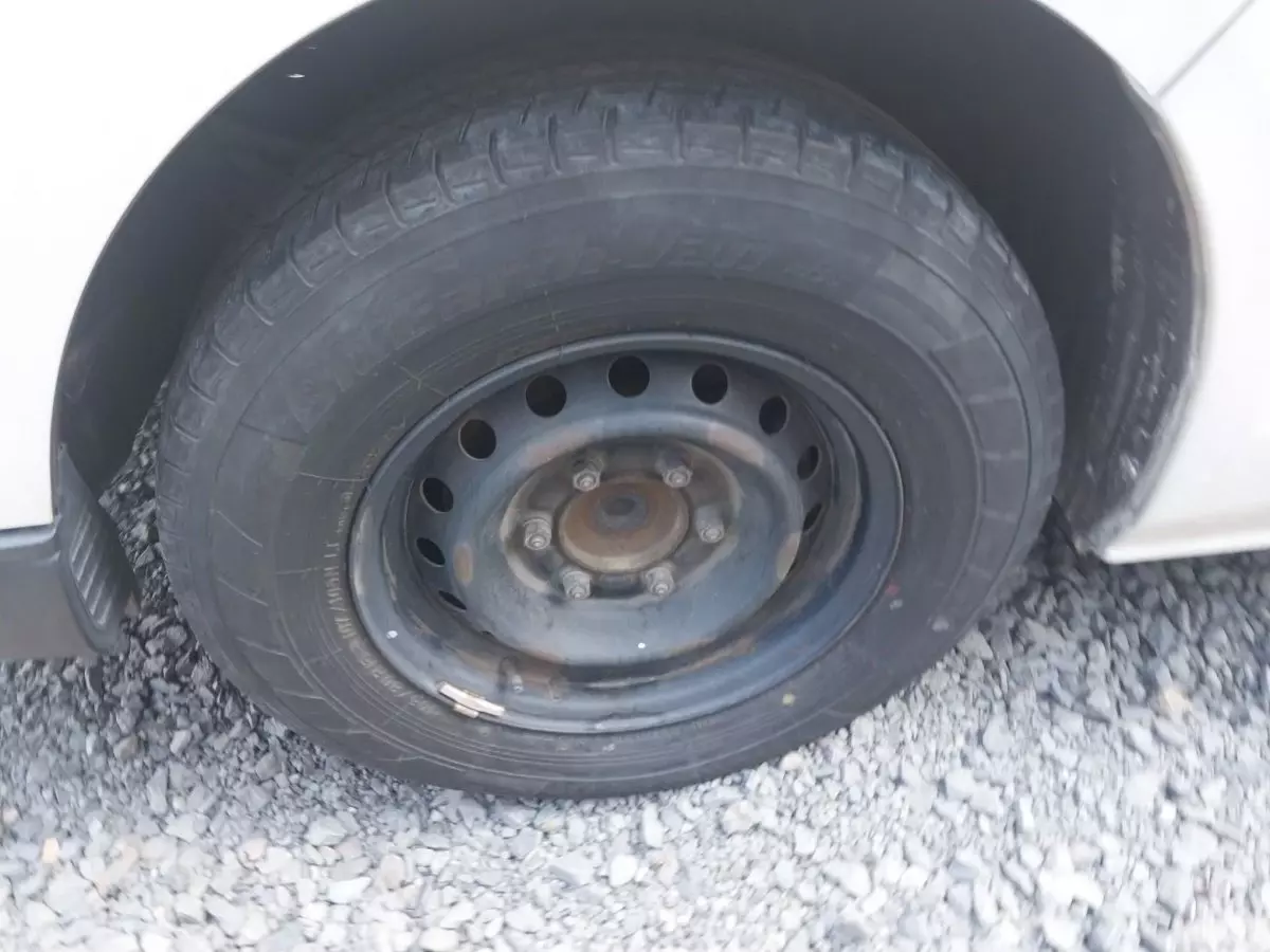tyre2