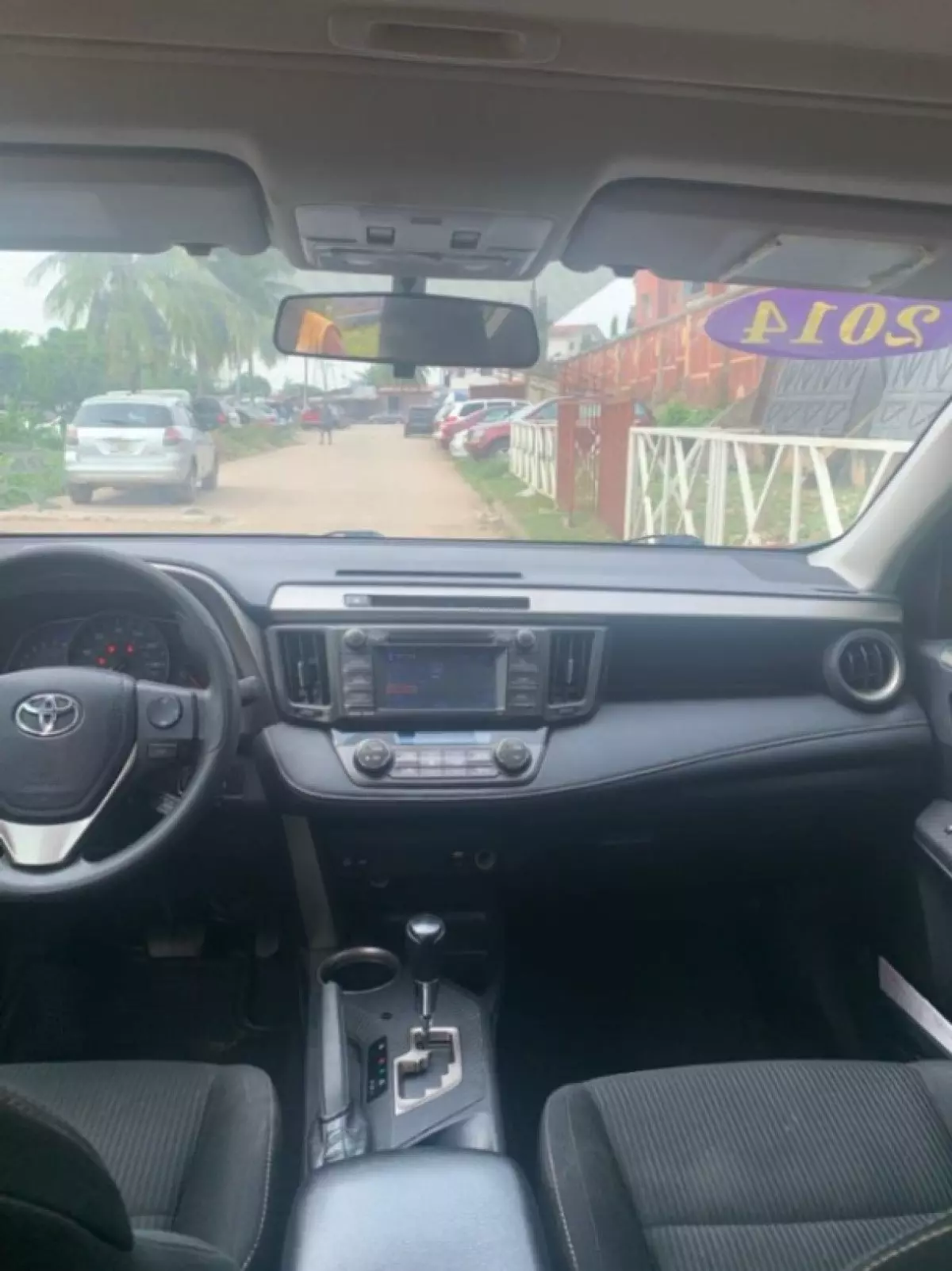 interiorFront