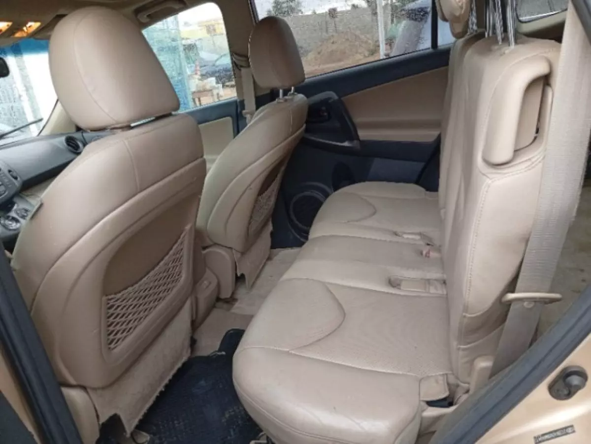 interiorBack