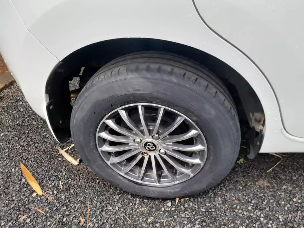 tyre1