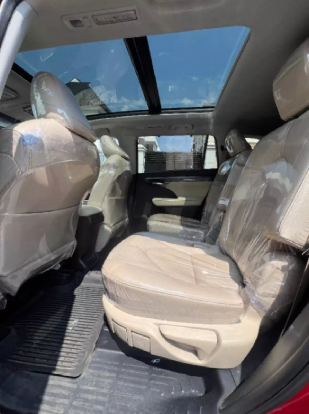 interiorBack